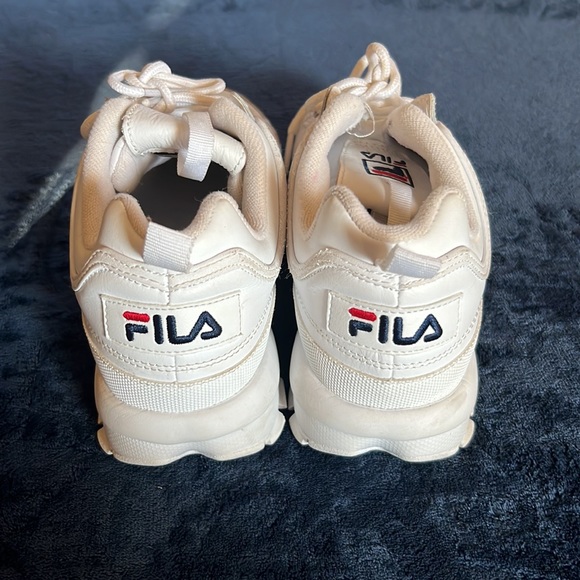 Fila shoes only worn twice! - Picture 4 of 4